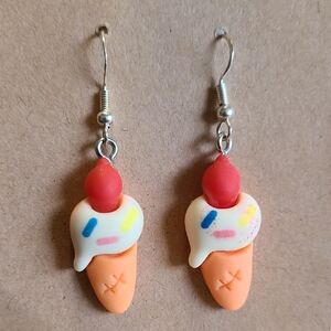 Handcrafted Ice Cream Cone Dangle‎ Earrings NEW Ladies/Girls Summer Outdoors